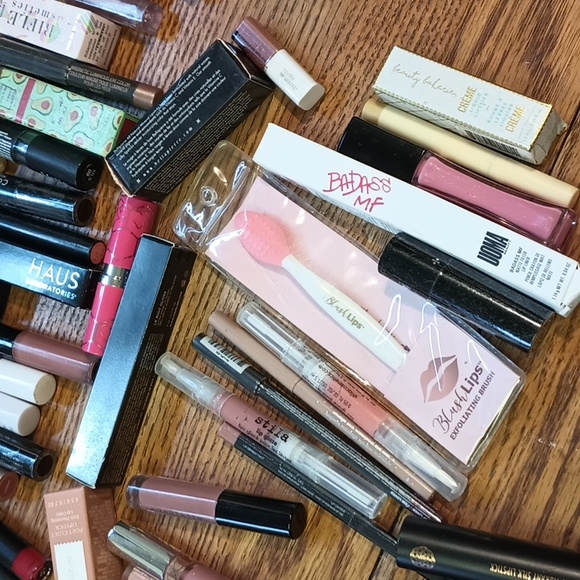 ALL LIPPIES AVAILABLE FOR MY COMING LIVE SHOW!!! THIS WILL BE MY FIRST SHOW!!; - Picture 10 of 10